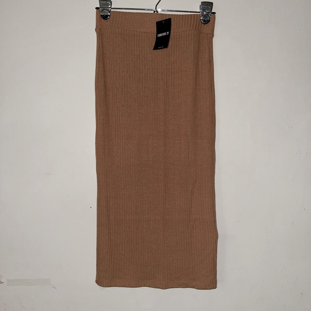 Forever21 knee length ribbed mocha skirt